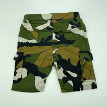 Load image into Gallery viewer, Boys Yong Xiang Kids, stretchy camo print cargo shorts, elasticated, EUC, size 1-2,  