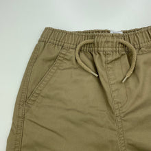 Load image into Gallery viewer, Boys Brilliant Basics, casual shorts, elasticated, EUC, size 7,  