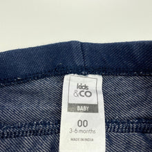 Load image into Gallery viewer, Girls Kids &amp; Co, stretchy denim rufflle leggings, elasticated, EUC, size 00,  