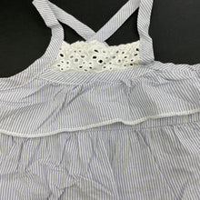 Load image into Gallery viewer, Girls Gumboots, tiered lightweight cotton summer top, EUC, size 00,  