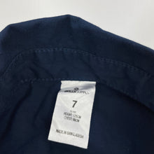 Load image into Gallery viewer, Boys Urban Supply, navy cotton short sleeve shirt, GUC, size 7,  