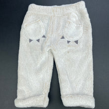 Load image into Gallery viewer, unisex F&amp;F, soft fleece top &amp; bottoms set, GUC, size 000,  