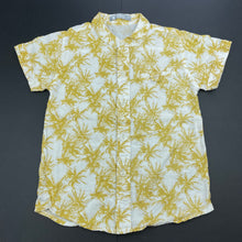 Load image into Gallery viewer, Boys Rabity, lightweight cotton short sleeve shirt, FUC, size 2,  