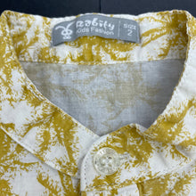 Load image into Gallery viewer, Boys Rabity, lightweight cotton short sleeve shirt, FUC, size 2,  