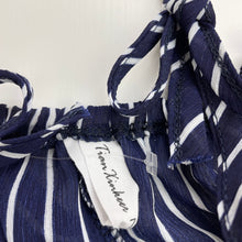 Load image into Gallery viewer, Girls Tian Xinkeer, navy striped lightweight top, EUC, size 7,  