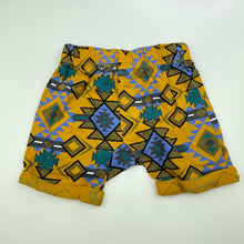 Load image into Gallery viewer, Boys Baby Baby, cotton shorts, elasticated, GUC, size 000,  