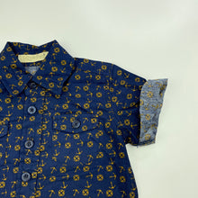 Load image into Gallery viewer, Boys Lily &amp; Dan, lightweight cotton short sleeve shirt, GUC, size 0,  