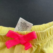 Load image into Gallery viewer, Girls Target, lightweight cotton shorts, elasticated, EUC, size 00,  