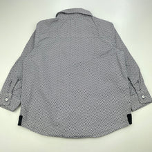 Load image into Gallery viewer, Boys Tilt, lightweight cotton long sleeve shirt, EUC, size 4,  