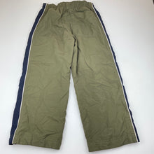 Load image into Gallery viewer, Boys Osh Kosh, khaki lined lightweight pants, elasticated, Inside leg: 43cm, FUC, size 5,  