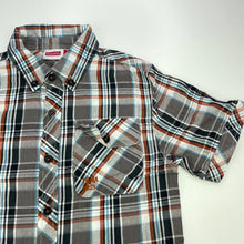 Load image into Gallery viewer, Boys B.U.M. Equipment, lightweight short sleeve shirt, GUC, size 5-6,  