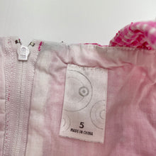 Load image into Gallery viewer, Girls Target, lined gingham cotton party dress, FUC, size 5, L: 65cm