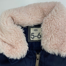 Load image into Gallery viewer, Girls Cotton On, navy lightweight jacket / coat, FUC, size 5-6,  