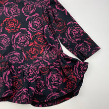 Load image into Gallery viewer, Girls Guess, stretchy floral peplum top, no size, armpit to armpit: 27cm, FUC, size 1,  