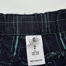 Load image into Gallery viewer, Boys H&amp;T, checked cotton shorts, adjustable, GUC, size 2,  