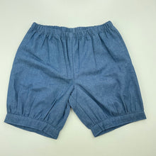 Load image into Gallery viewer, Girls Korango, lightweight cotton shorts, elasticated, EUC, size 0,  