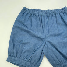 Load image into Gallery viewer, Girls Korango, lightweight cotton shorts, elasticated, EUC, size 0,  