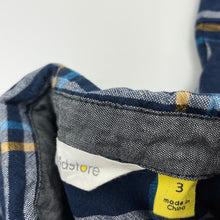 Load image into Gallery viewer, Boys The KidStore, checked cotton long sleeve shirt, GUC, size 3,  