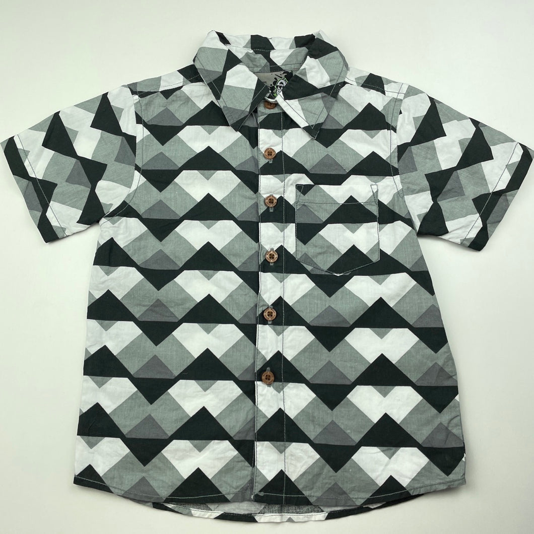 Boys WAGA Dude, cotton short sleeve shirt, GUC, size 3-4,  