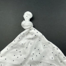 Load image into Gallery viewer, unisex Tiny Little Wonders, cotton hat / beanie, EUC, size 000,  