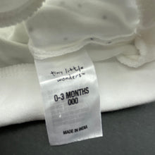Load image into Gallery viewer, unisex Tiny Little Wonders, cotton hat / beanie, EUC, size 000,  
