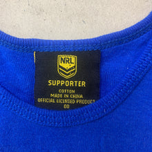 Load image into Gallery viewer, unisex NRL Official, Canterbury Bulldogs cotton singlet top, EUC, size 00,  