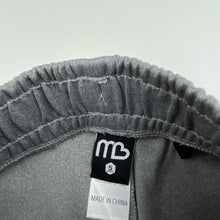 Load image into Gallery viewer, Girls MB, sports / activewear pants, elasticated, Inside leg: 45cm, EUC, size 5,  