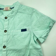 Load image into Gallery viewer, Boys Rorie Whelan, lightweight cotton short sleeve shirt, GUC, size 4,  