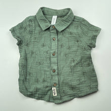 Load image into Gallery viewer, Boys Dymples, khaki crinkle cotton short sleeve shirt, GUC, size 000,  
