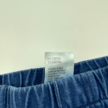 Load image into Gallery viewer, Girls Kids &amp; Co, knit denim leggings, elasticated, EUC, size 00,  