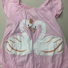 Load image into Gallery viewer, Girls Baby Berry, pink cotton romper, swans, FUC, size 000,  