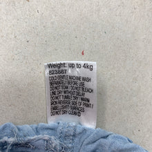 Load image into Gallery viewer, Girls Baby Berry, chambray cotton shorts, elasticated, EUC, size 0000,  