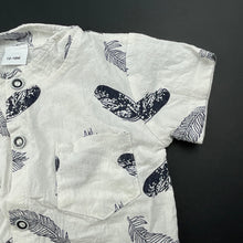 Load image into Gallery viewer, Boys Shaoxing, lightweight short sleeve shirt, GUC, size 1,  