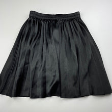 Load image into Gallery viewer, Girls Target, black pleated skirt, elasticated, L: 39cm, FUC, size 7,  