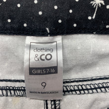Load image into Gallery viewer, Girls Clothing &amp; Co, stretch cotton skirt, adjustable, L: 32cm, FUC, size 9,  
