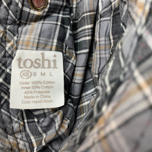 Load image into Gallery viewer, Boys Toshi, red cotton bucket hat, chin strap, Size: XS, EUC, size 000-00,  