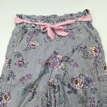 Load image into Gallery viewer, Girls Tutus &amp; Tambourines, lightweight floral cotton pants, elasticated, Inside leg: 36cm, FUC, size 4,  