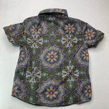 Load image into Gallery viewer, Boys Tilt, lightweight cotton short sleeve shirt, EUC, size 2,  