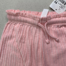Load image into Gallery viewer, Girls Dymples, lightweight ribbed shorts, elasticated, NEW, size 00,  