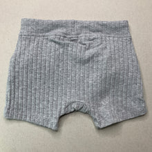 Load image into Gallery viewer, unisex Baby Berry, grey ribbed shorts, elasticated, EUC, size 00,  
