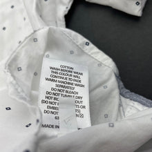 Load image into Gallery viewer, Boys Target, white &amp; navy cotton short sleeve shirt, EUC, size 5,  