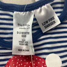 Load image into Gallery viewer, unisex Tiny Little Wonders, cotton Christmas singletsuit / romper + bib, NEW, size 000,  