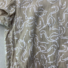 Load image into Gallery viewer, Girls Anko, stretchy crinkle top, flamingos, EUC, size 1,  