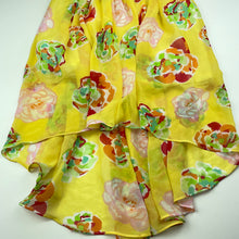Load image into Gallery viewer, Girls lightweight, floral summer dress, armpit to armpit: 27cm across, FUC, size 6-7, L: 65cm at front approx