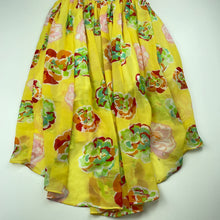 Load image into Gallery viewer, Girls lightweight, floral summer dress, armpit to armpit: 27cm across, FUC, size 6-7, L: 65cm at front approx
