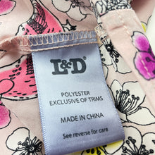 Load image into Gallery viewer, Girls L&amp;D, lightweight floral tie fron top, EUC, size 8,  