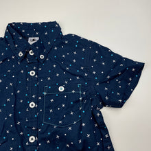 Load image into Gallery viewer, Boys H&amp;T, navy lightweight cotton short sleeve shirt, GUC, size 4,  