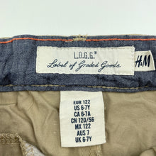 Load image into Gallery viewer, Boys H&amp;M, lightweight cotton shorts, adjustable, FUC, size 7,  