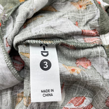 Load image into Gallery viewer, Boys KID, viscose / flax short sleeve shirt, GUC, size 3,  