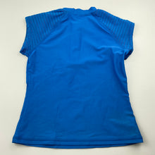 Load image into Gallery viewer, Girls Target, blue rashie / swim top, FUC, size 7,  